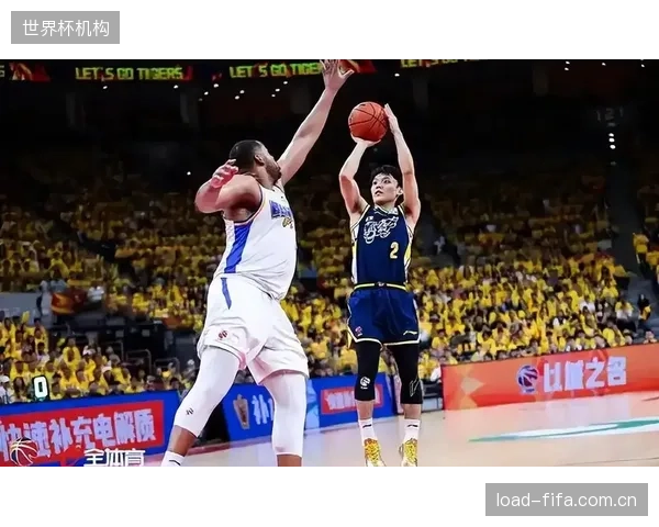 队内老将面临体能与伤病双重风险，他们的状态将直接影响球队上限。